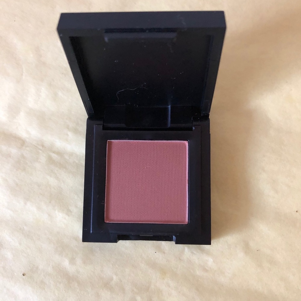 ARACELI EYESHADOW